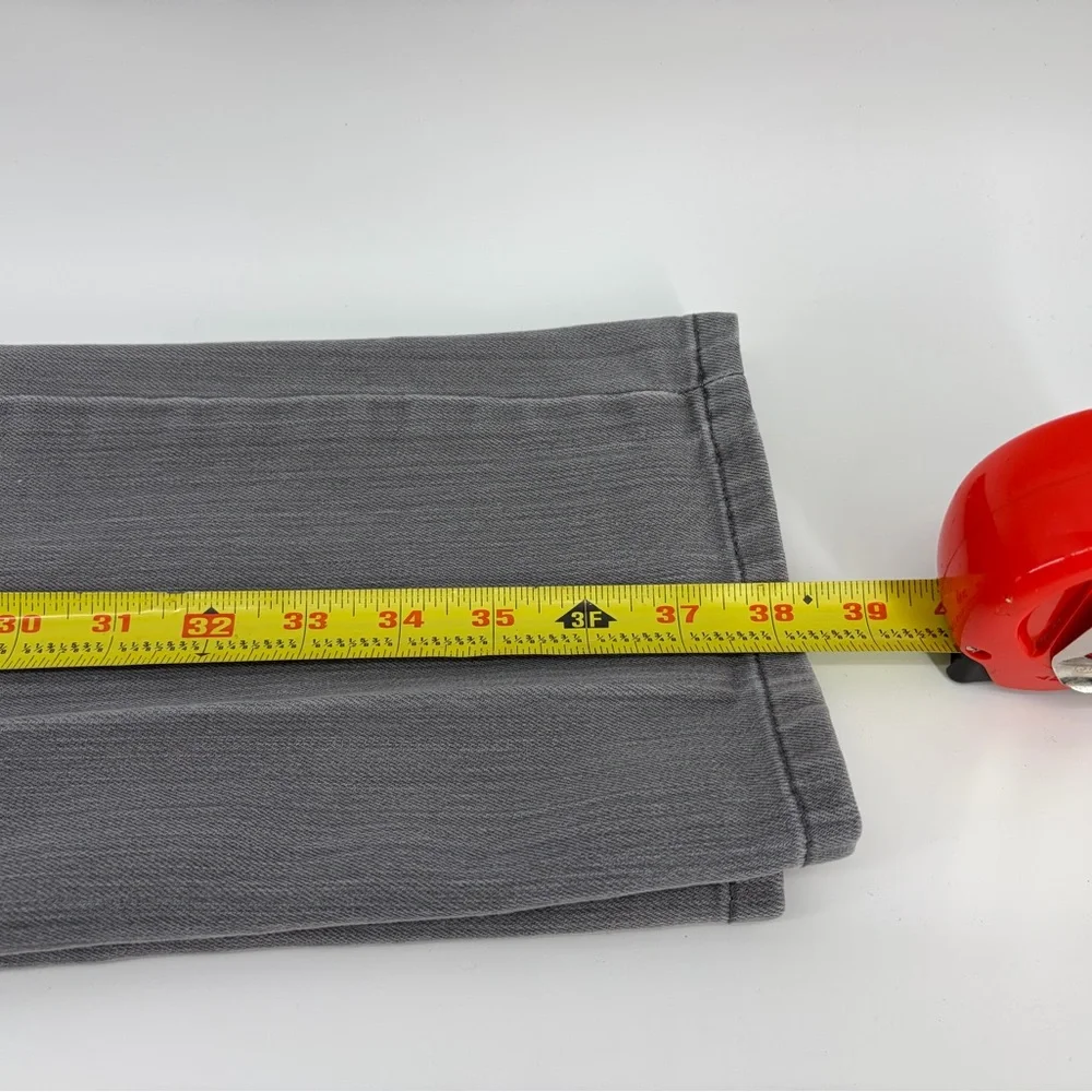 Chicos Platinum Gray Womens Stretch Mid Rise Ultimate Straight Leg Jean 00 Short